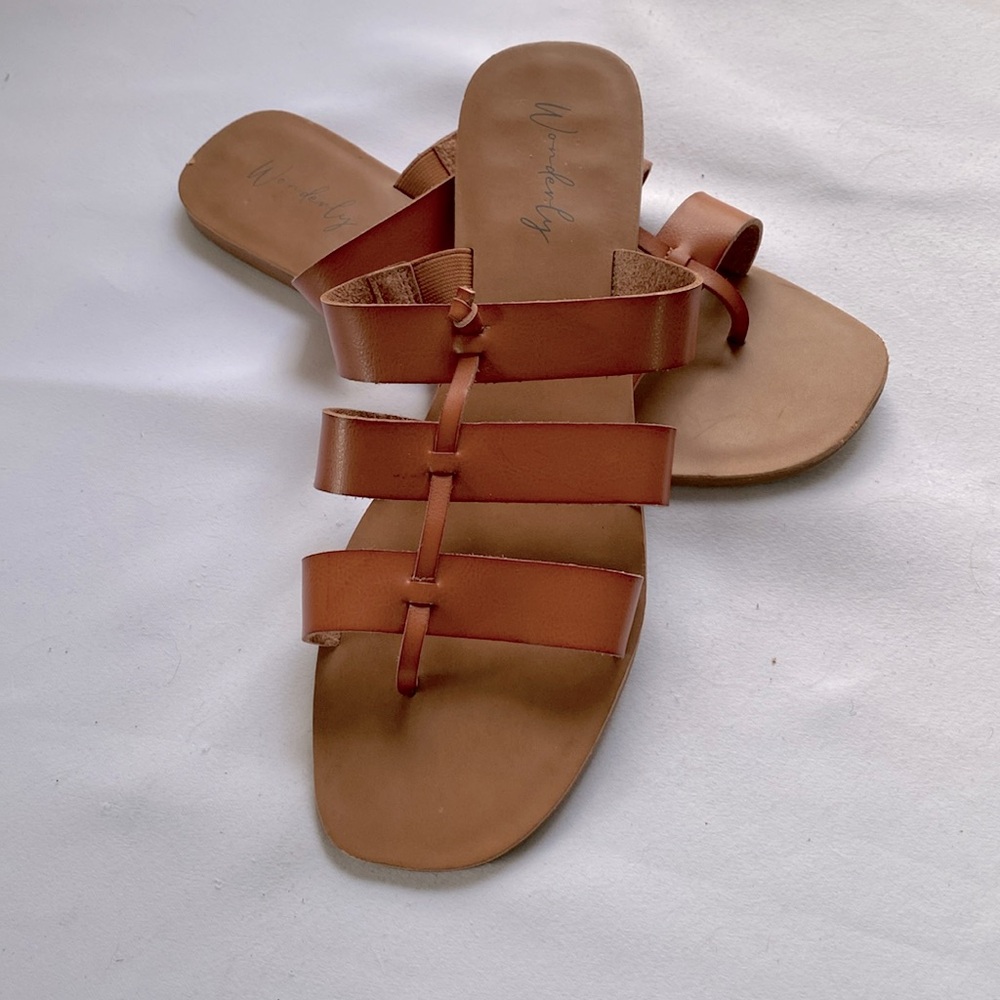 Wonderly Brown Leather Strappy Sandals Size 11